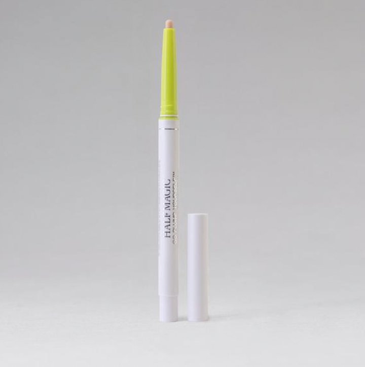 INVISIBLE EXTREME PLUMPING LIP LINER Colorless Finish for 8 Hours Extreme Plumping with Spicy Rush